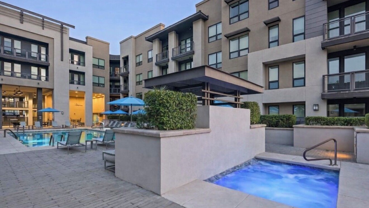 Photo of Outdoor in Entertainment District
