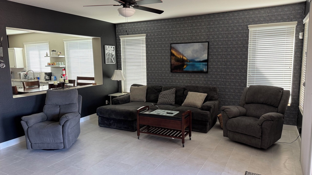 Photo of Livingroom in San Tan Valley