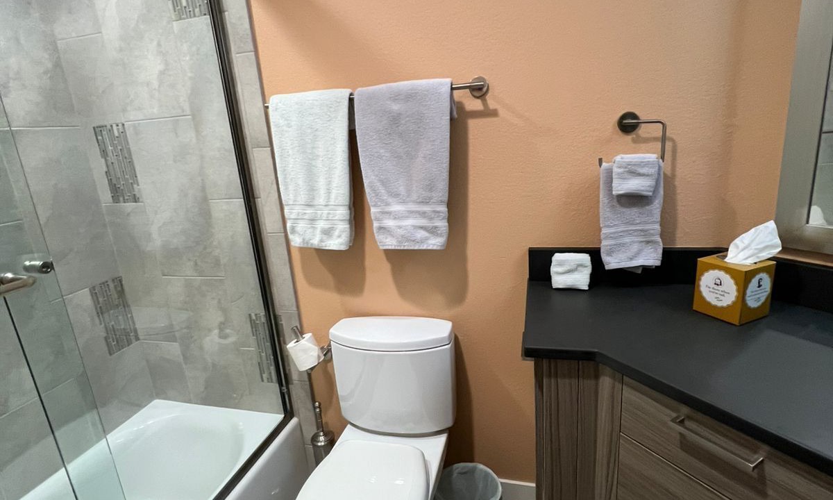 Photo of Bathroom in Sunrise Canyon