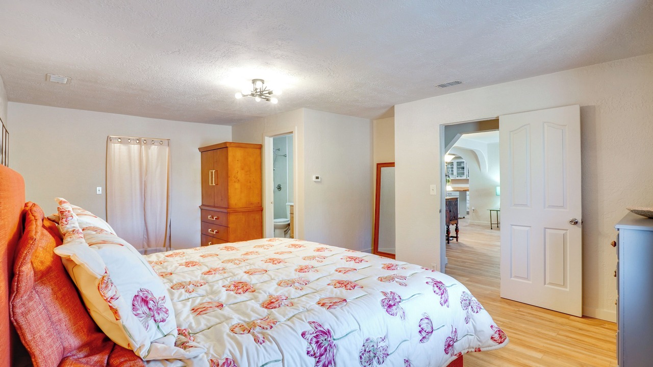 Photo of Bedroom in Campus Farm