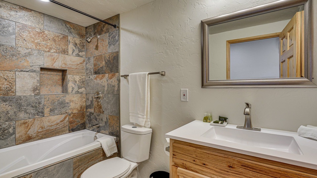 Photo of Bathroom in Summerhaven
