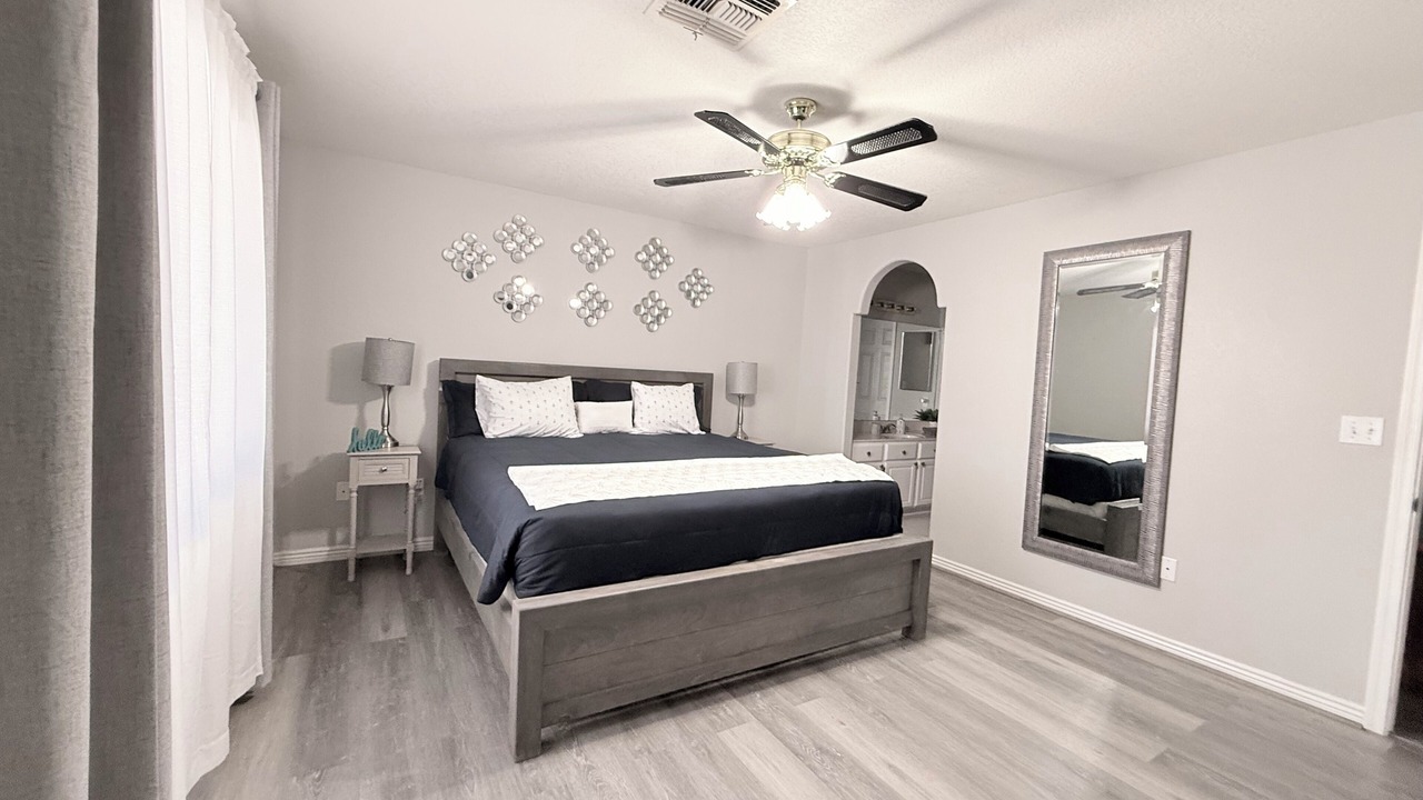 Photo of Bedroom in Sunridge Estates