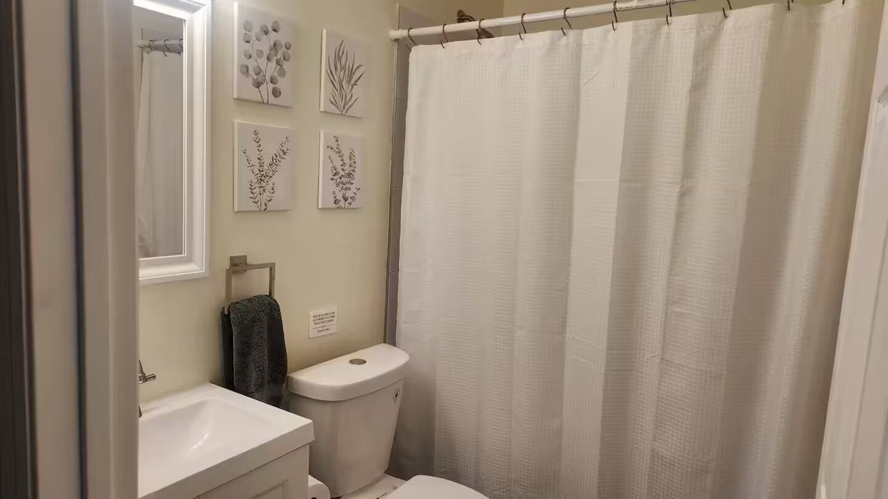 Photo of Bathroom in Broadmoor-Broadway
