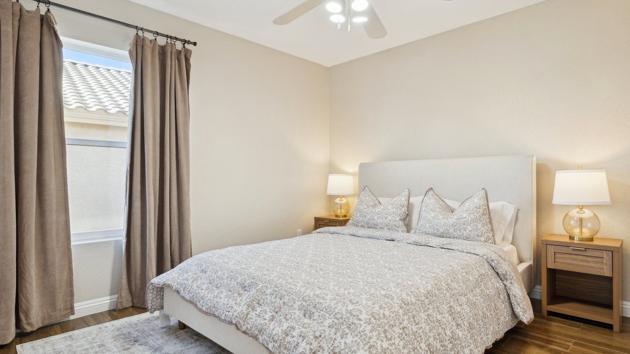 Photo of Bedroom in Desert Shadows III
