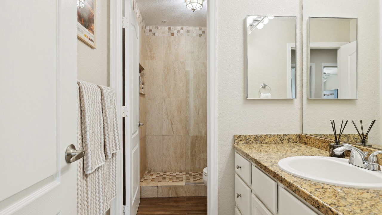 Photo of Bathroom in Desert Shadows III