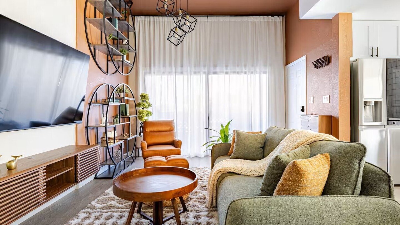 Photo of Livingroom in Scottsdale Estates Six