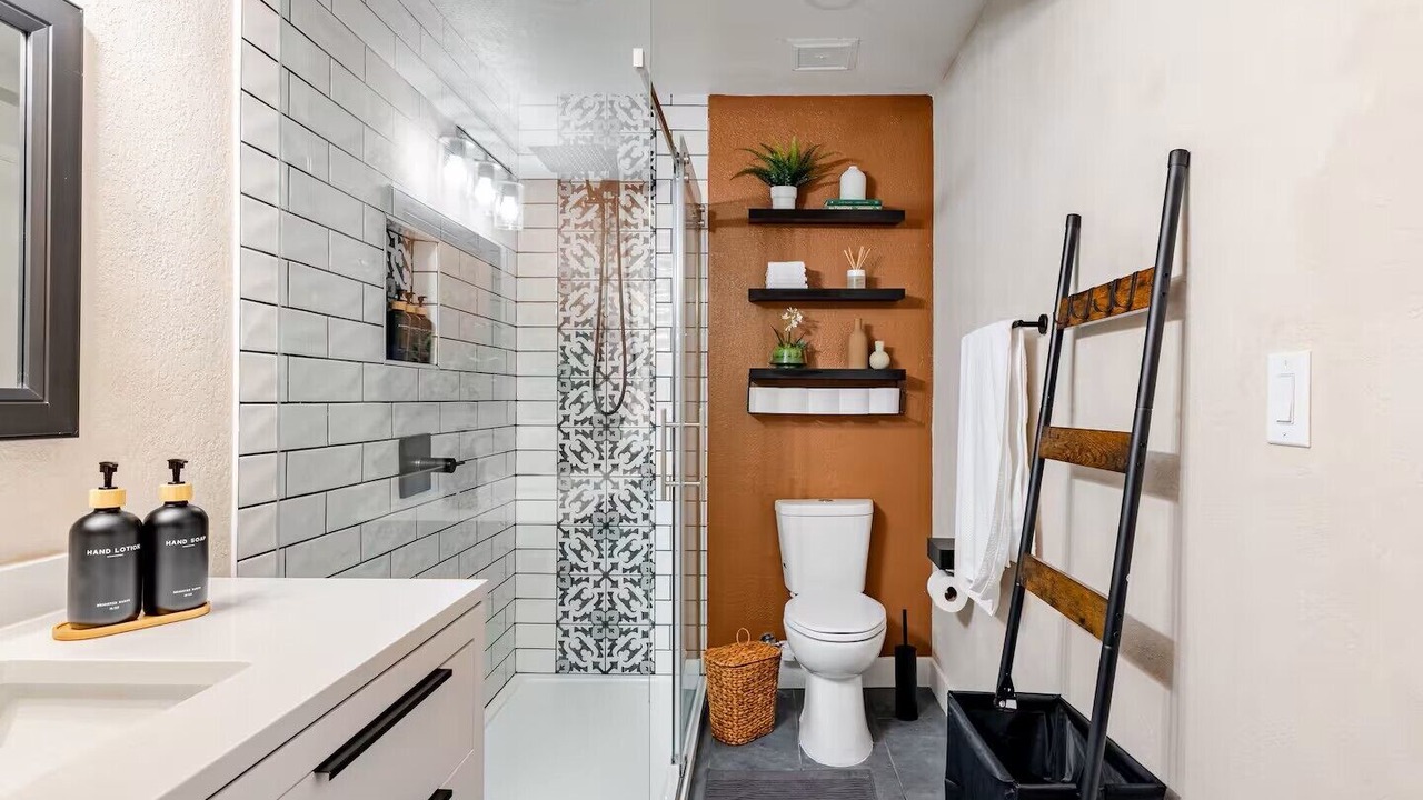 Photo of Bathroom in Scottsdale Estates Six
