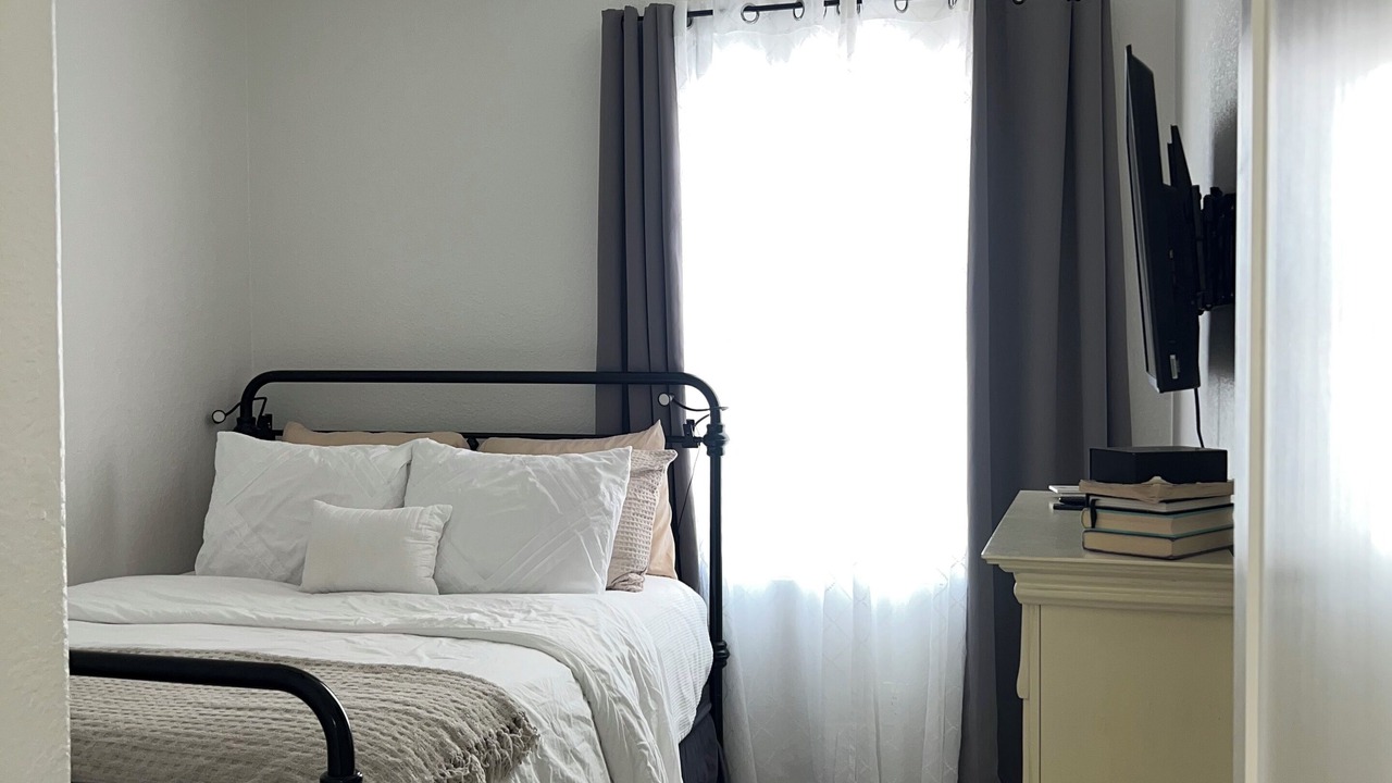 Photo of Bedroom in The Bluffs