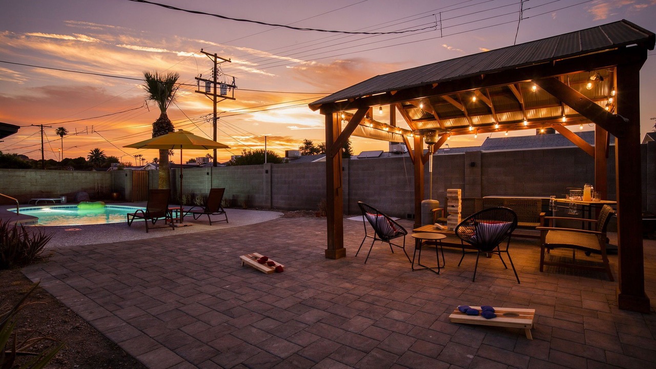 Photo of Outdoor in Papago Parkway