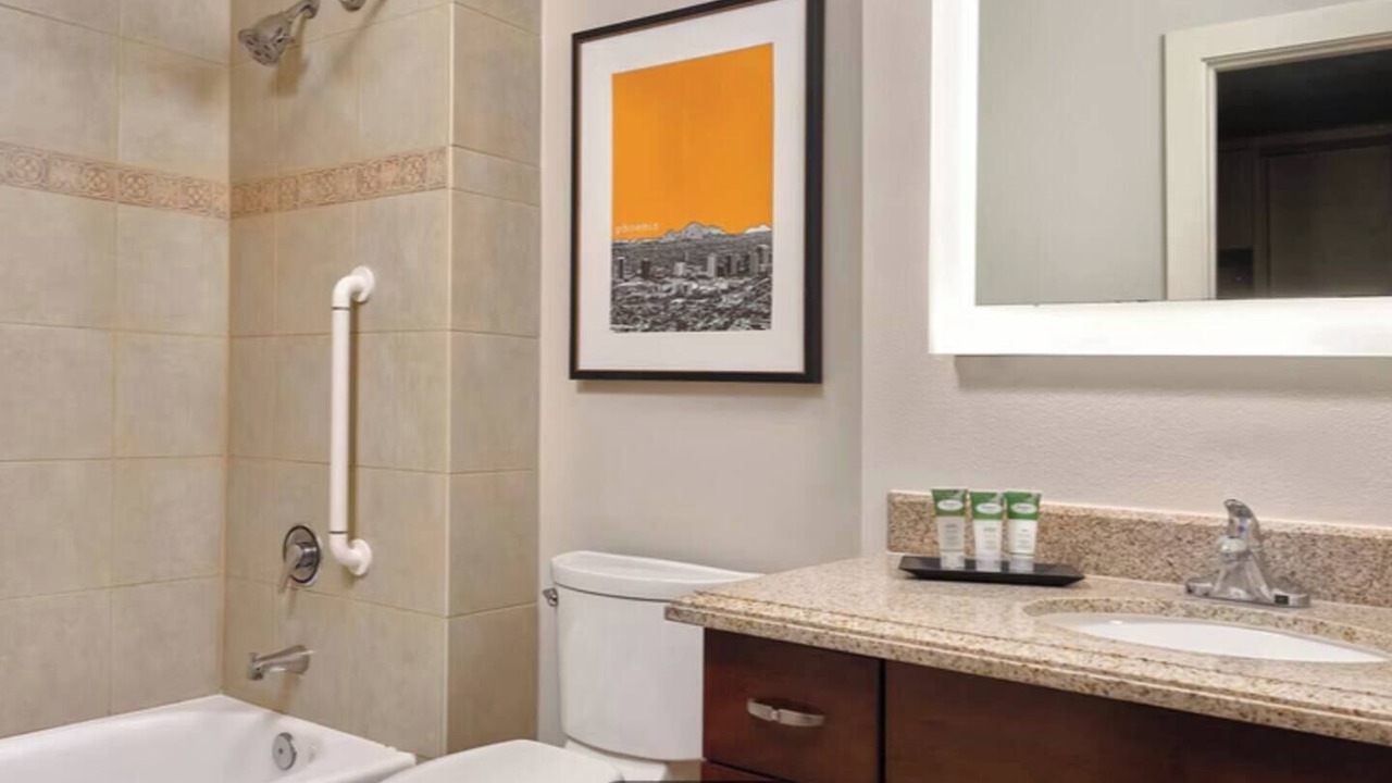 Photo of Bathroom in Desert Ridge