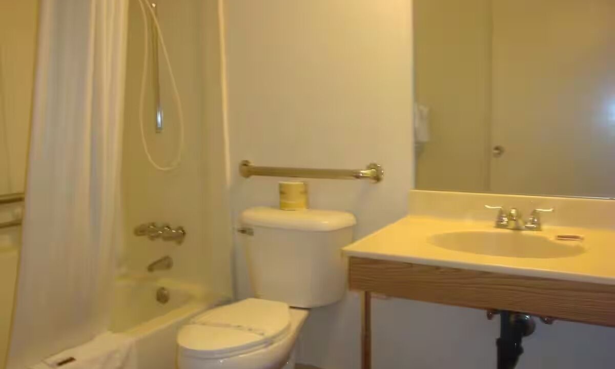 Photo of Bathroom in Lake Havasu City