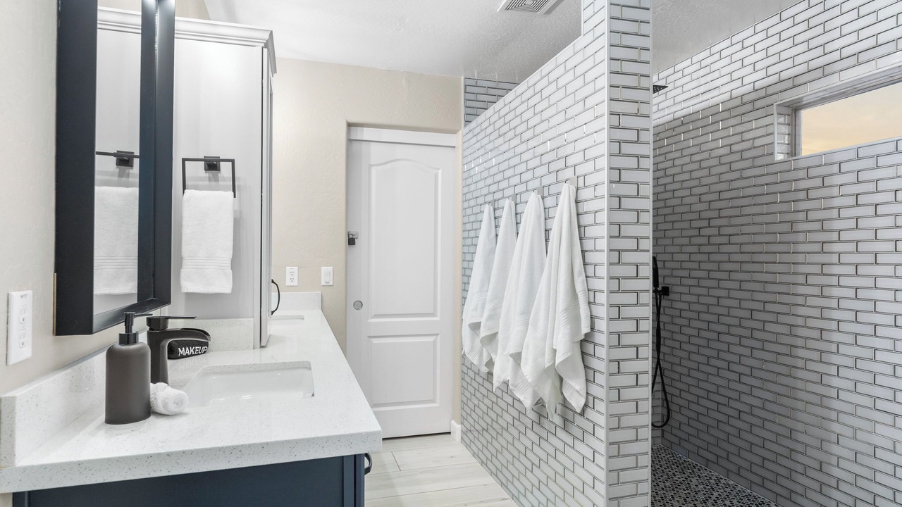 Photo of Bathroom in Surprise Farms