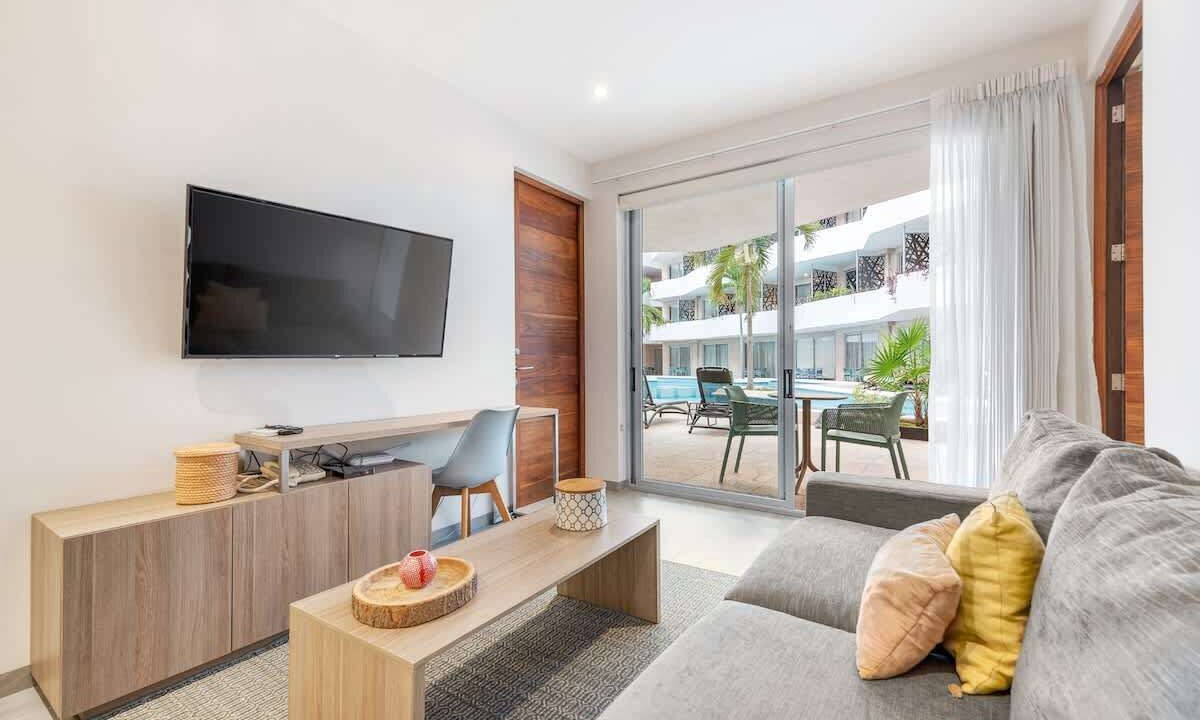 Photo of Livingroom in Downtown