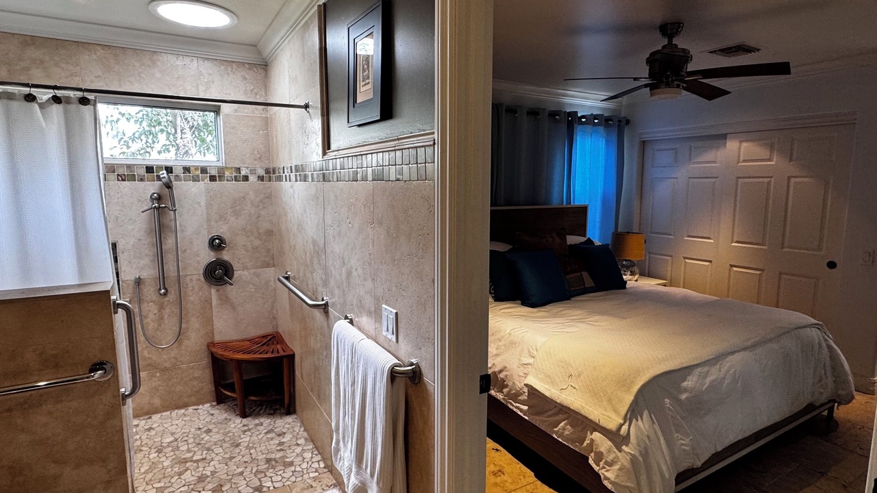 Photo of Bathroom in Encanto