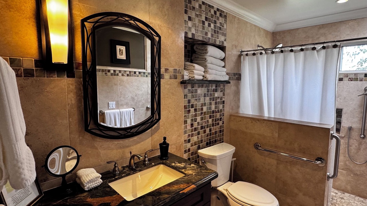 Photo of Bathroom in Encanto