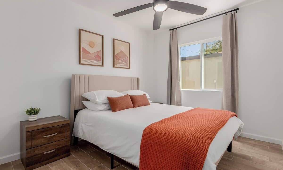 Photo of Bedroom in Peter Howell