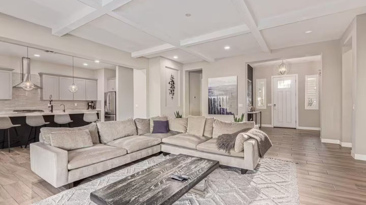 Photo of Livingroom in Paradise Valley Village