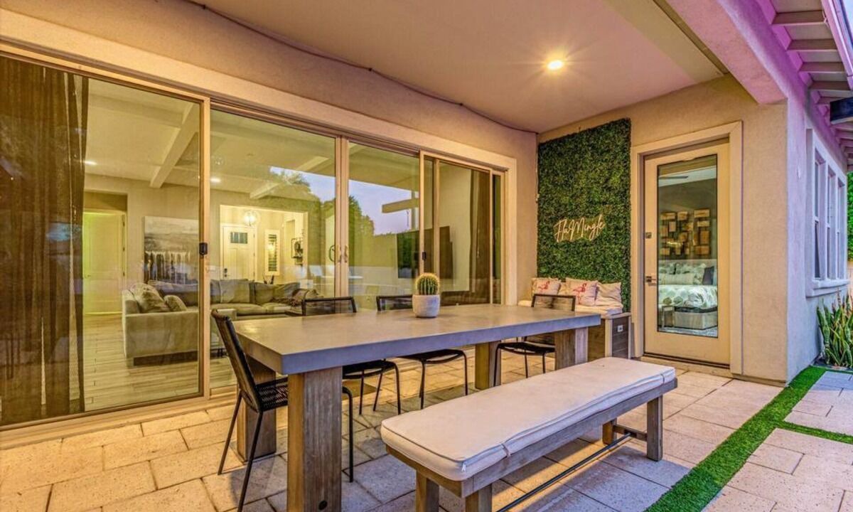 Photo of Outdoor in Paradise Valley Village