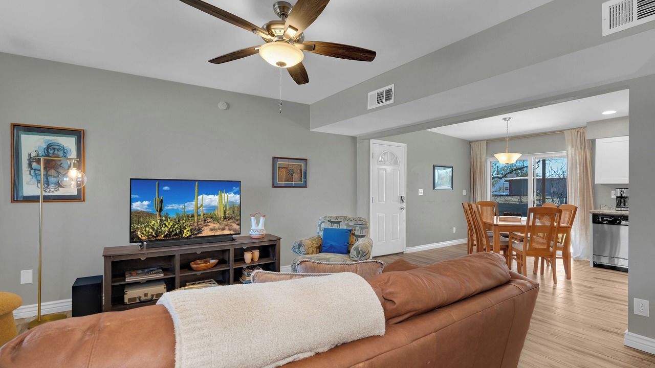 Photo of Livingroom in Limberlost
