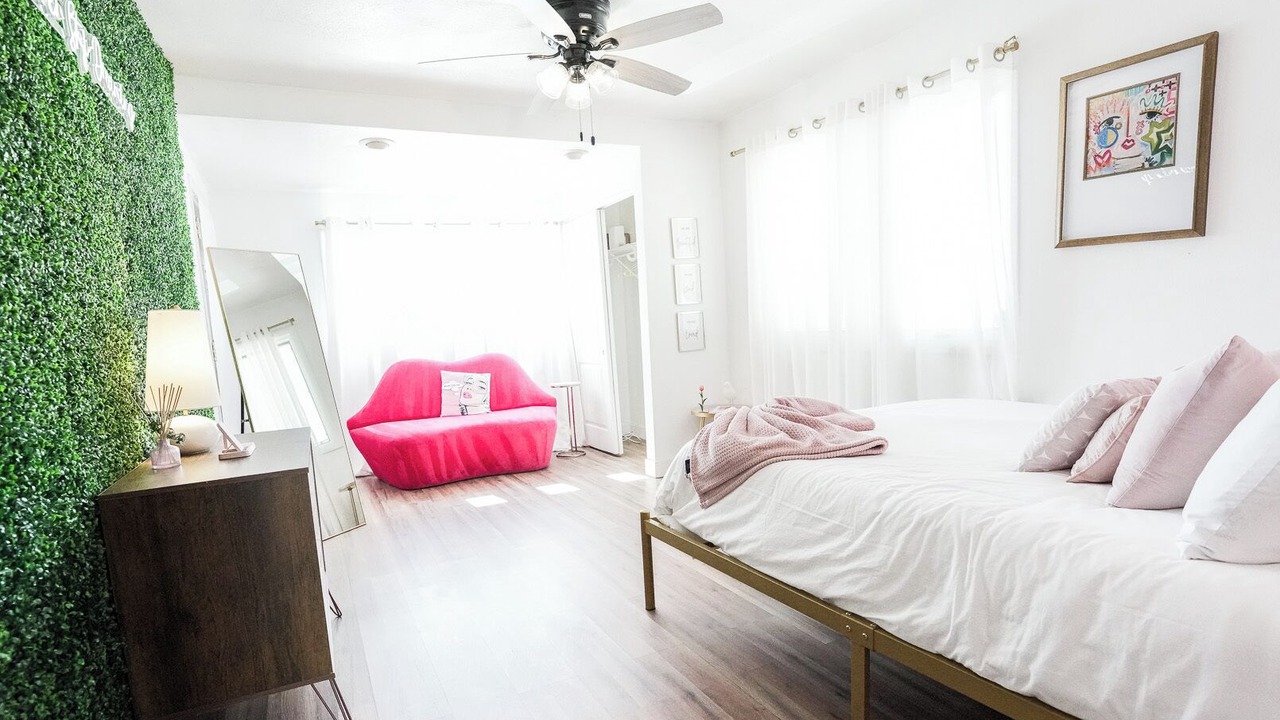 Photo of Bedroom in Papago Parkway
