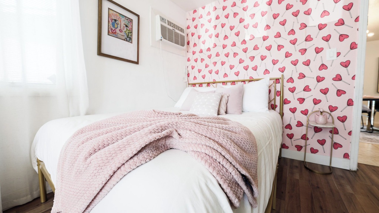 Photo of Bedroom in Papago Parkway