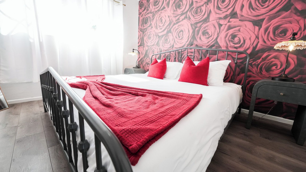 Photo of Bedroom in Papago Parkway