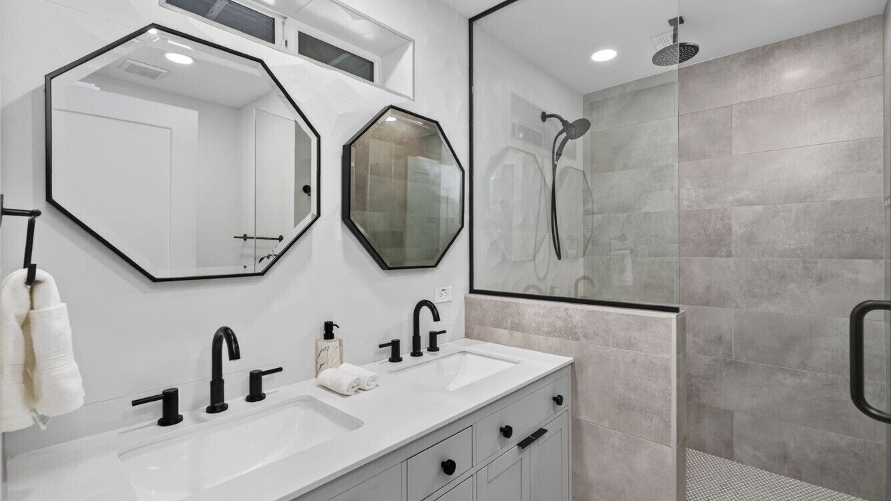 Photo of Bathroom in Park Scottsdale One