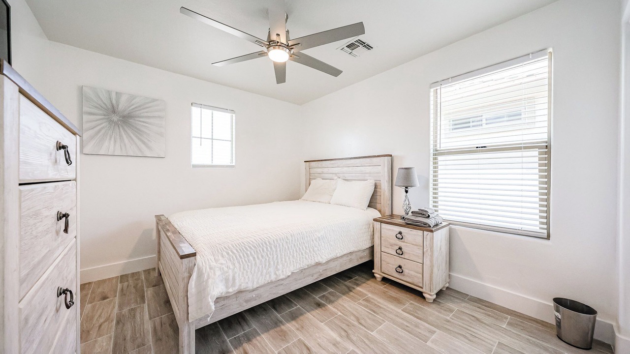 Photo of Bedroom in Rovey Farm Estates