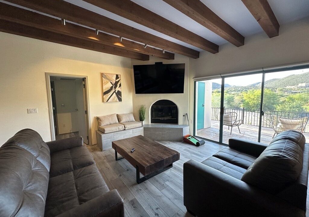 Photo of Livingroom in Starr Pass