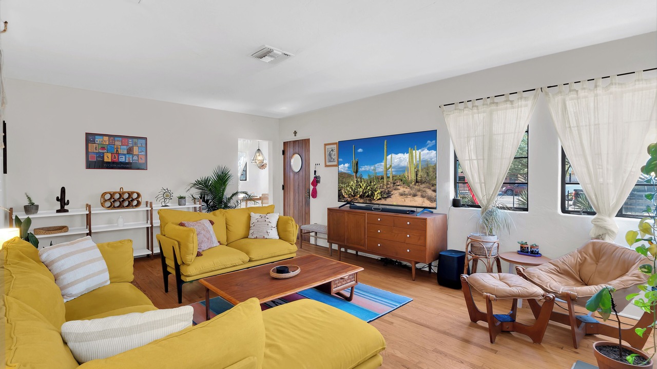 Photo of Livingroom in Armory Park