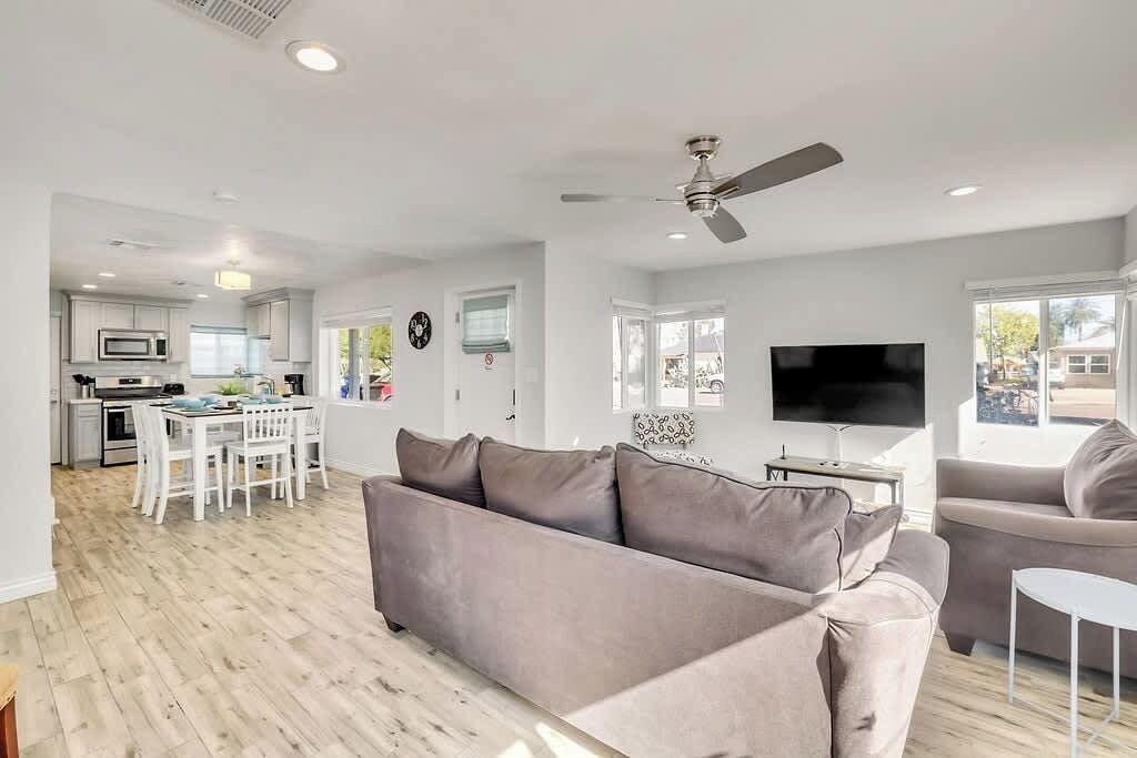 Photo of Livingroom in Coronado