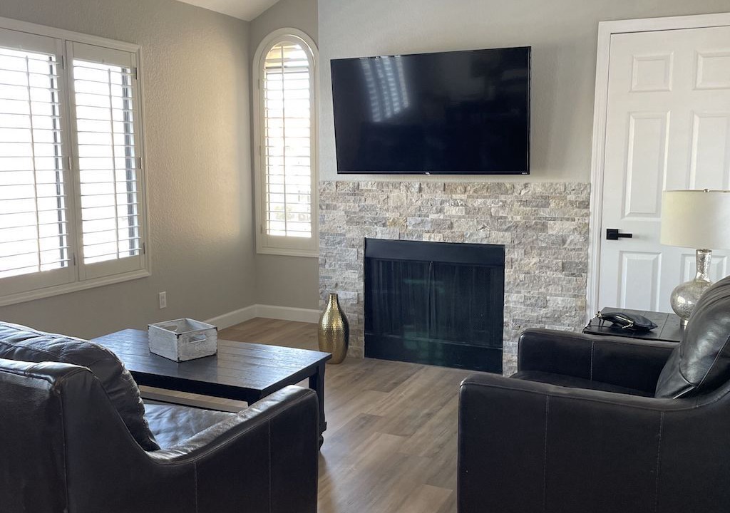Photo of Livingroom in Paradise Valley Village