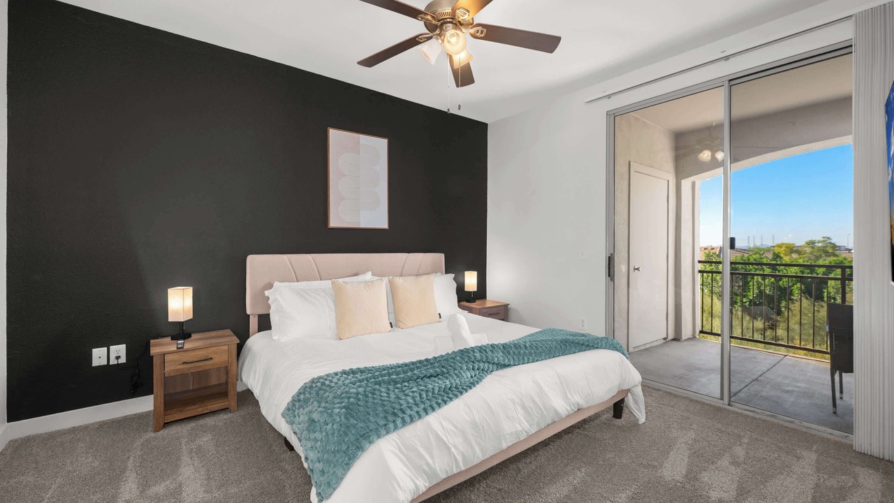 Photo of Bedroom in McDowell Mountain Apartments