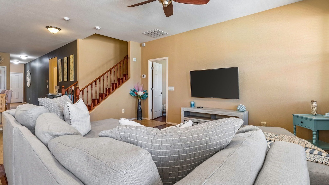 Photo of Livingroom in Surprise Farms