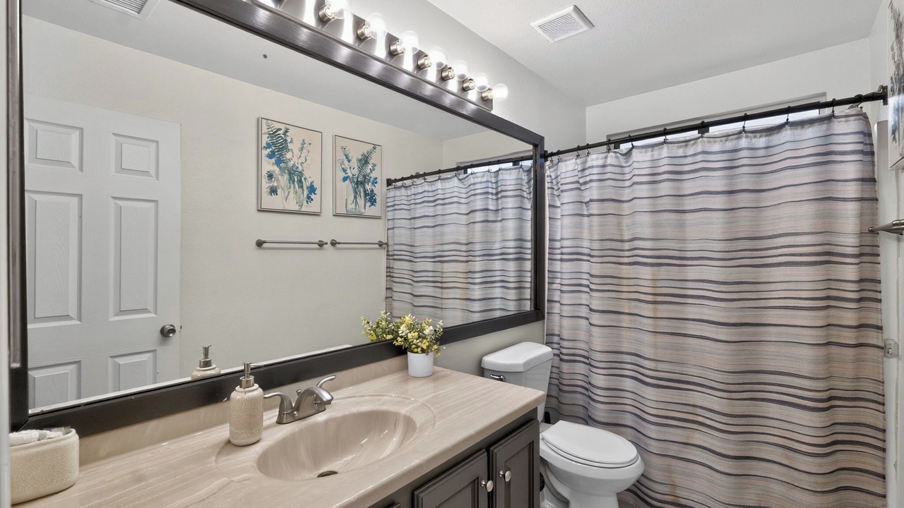Photo of Bathroom in Glendale
