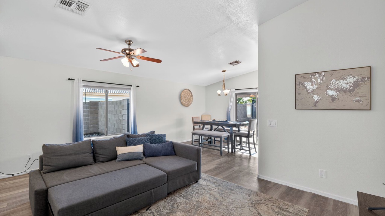 Photo of Livingroom in Glendale