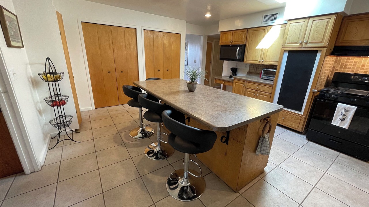 Photo of Kitchen in Bear Canyon Hills
