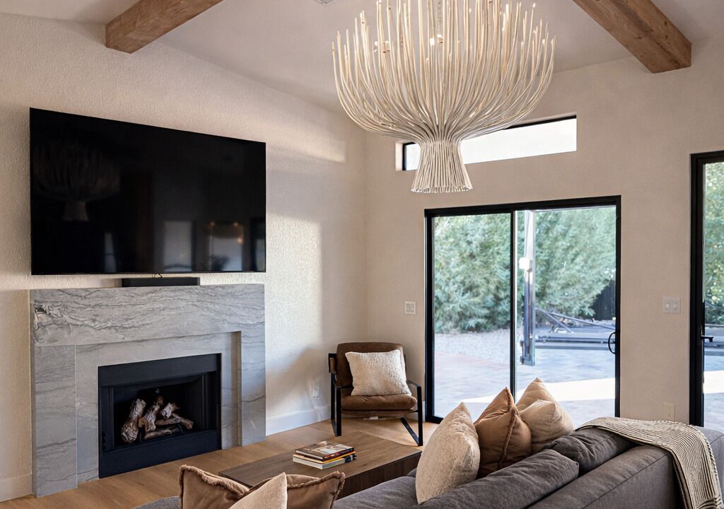 Photo of Livingroom in Summit Ridge