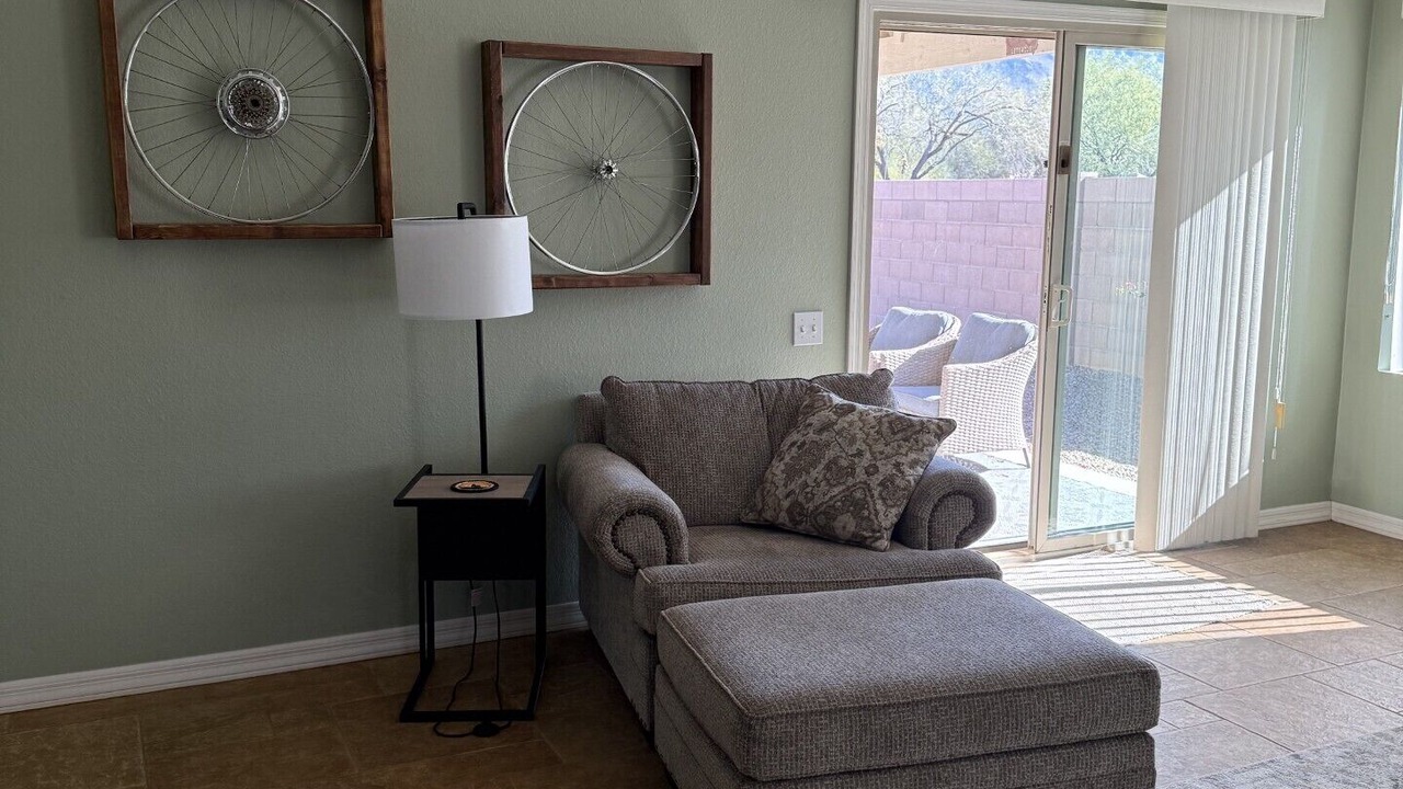 Photo of Livingroom in The Bluffs
