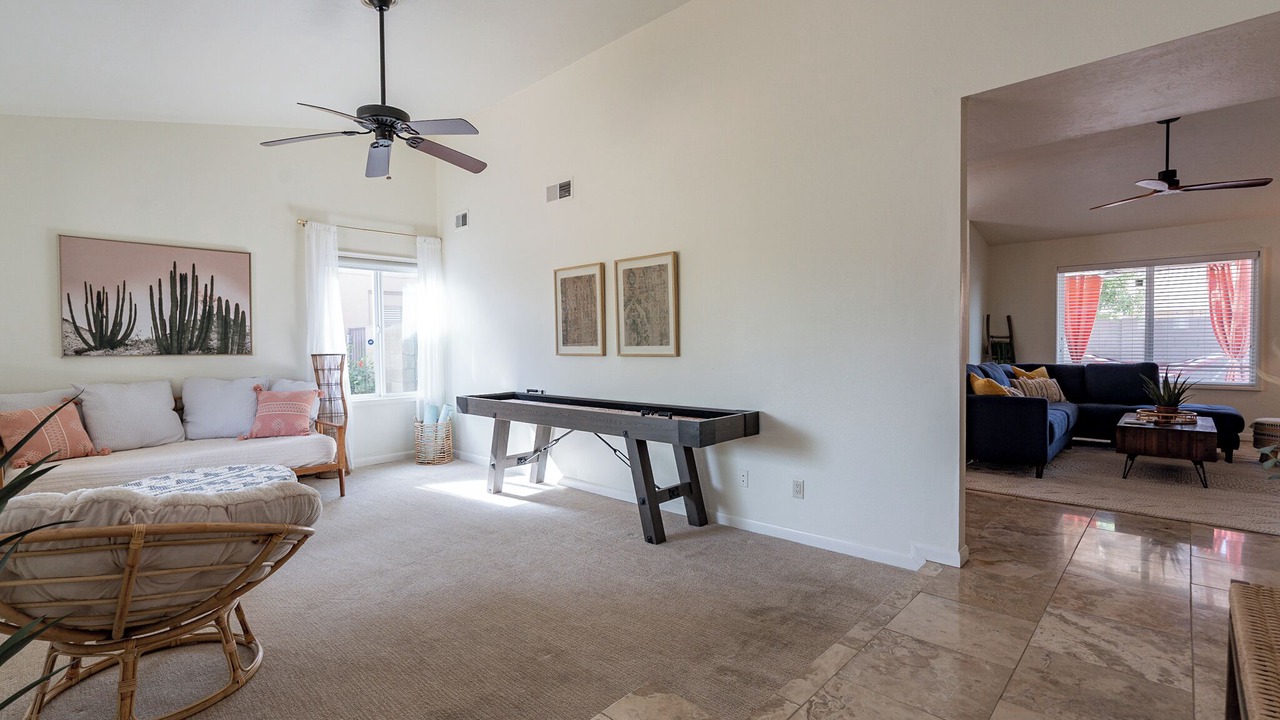Photo of Livingroom in Paradise Valley Village