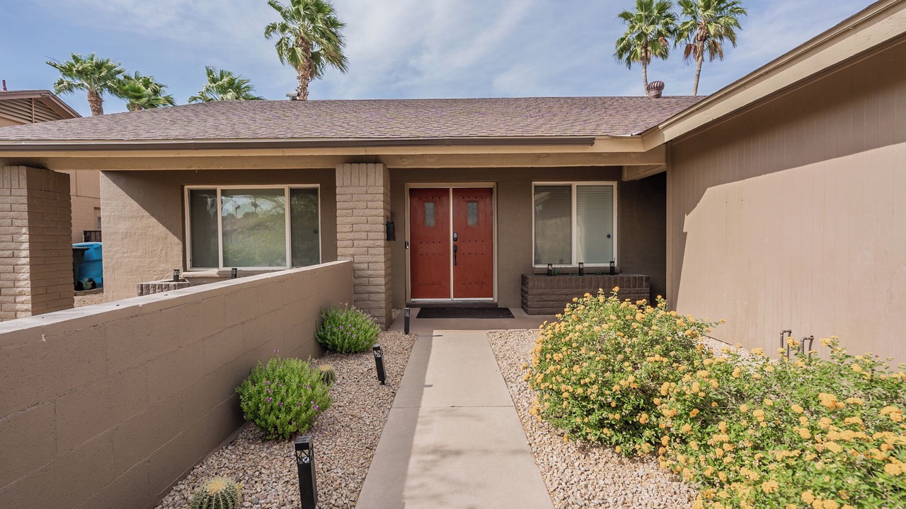 Photo of Outdoor in Paradise Valley Village