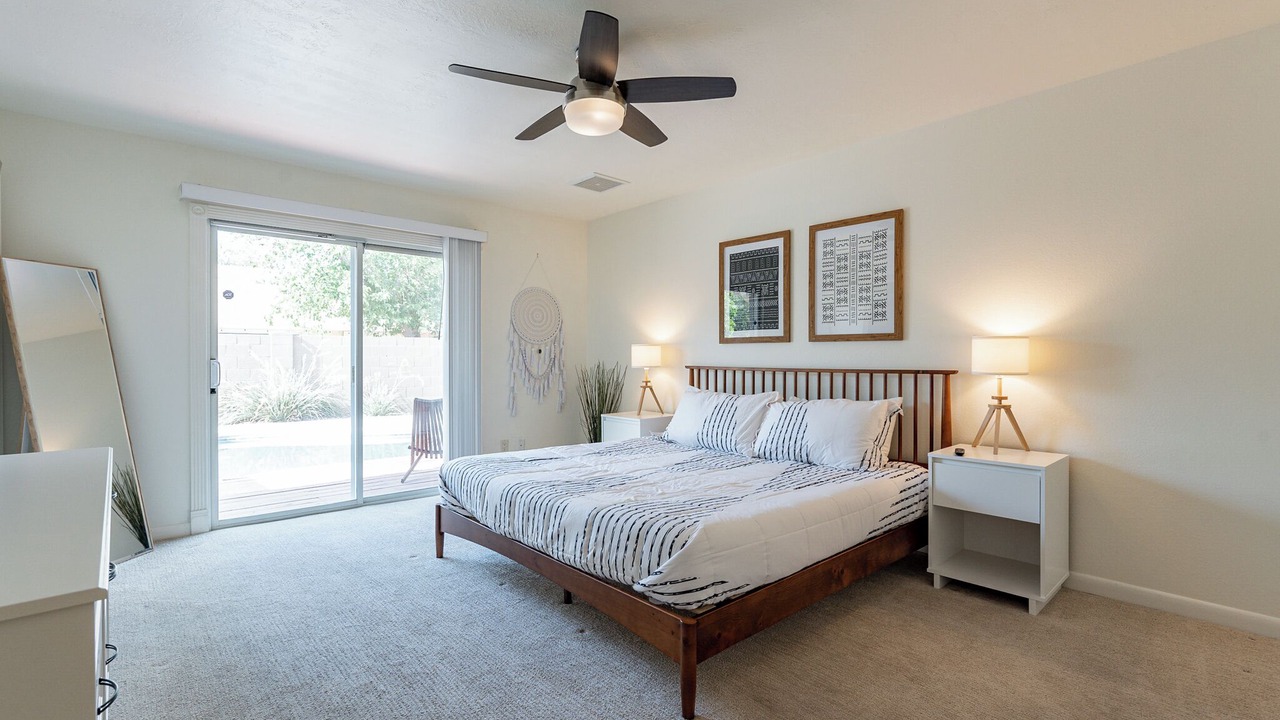 Photo of Bedroom in Paradise Valley Village