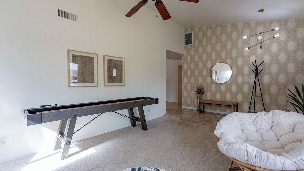 Photo of Bedroom in Paradise Valley Village
