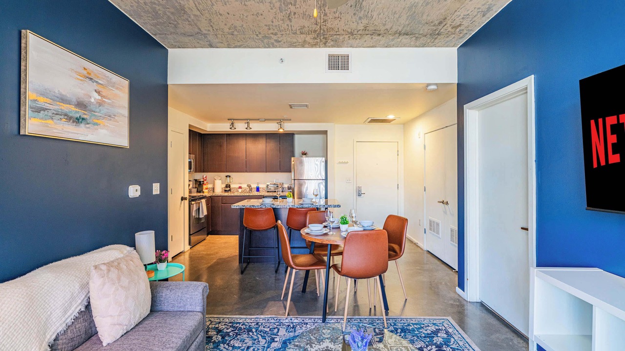 Photo of Livingroom in Evans Churchill