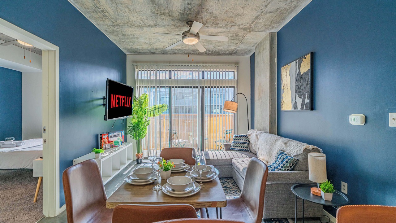 Photo of Livingroom in Evans Churchill