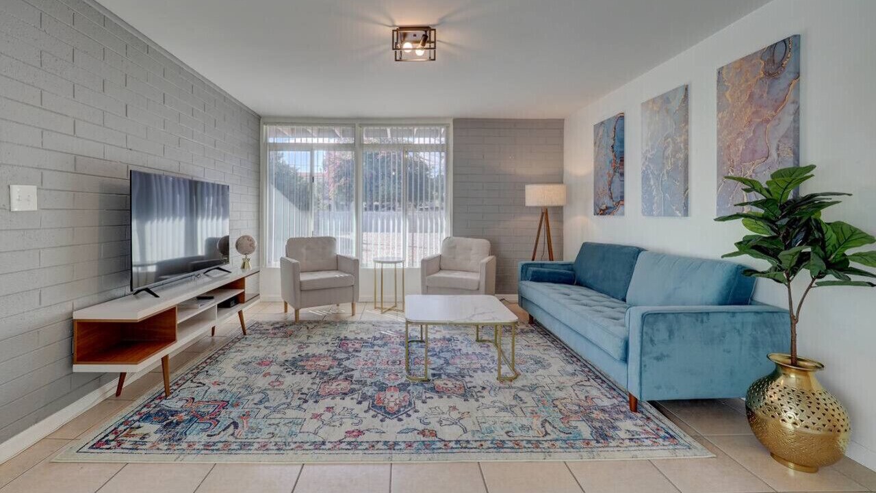 Photo of Livingroom in Camelback East