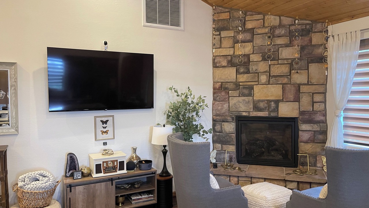 Photo of Livingroom in Strawberry