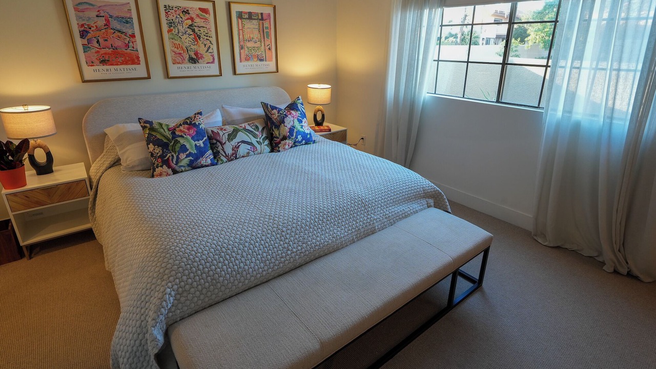 Photo of Bedroom in Biltmore Courts