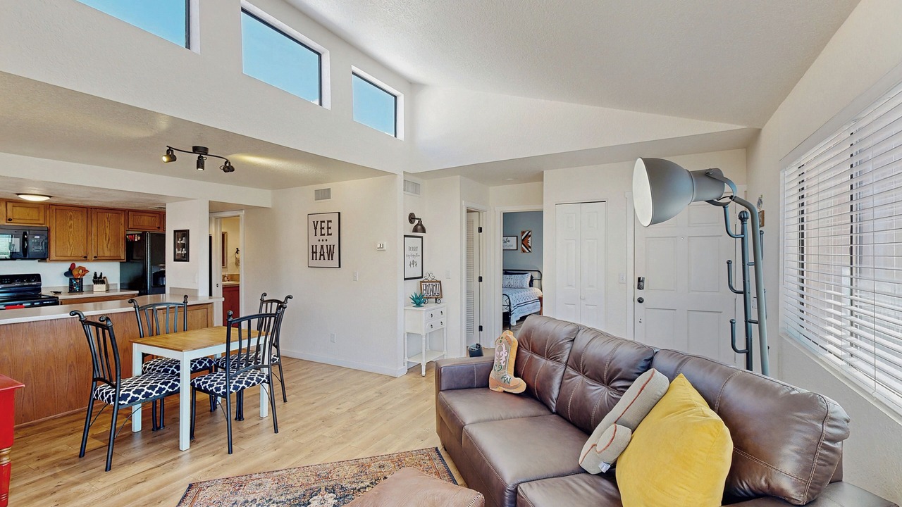 Photo of Livingroom in Tucson