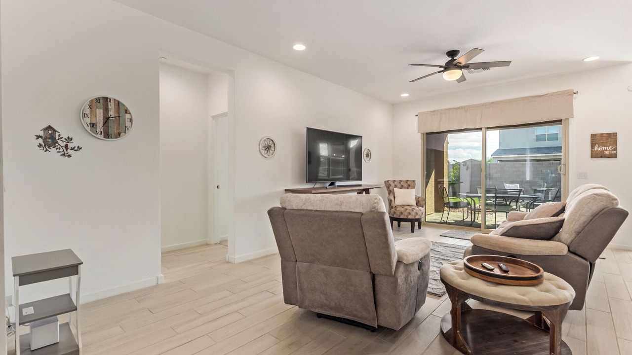 Photo of Livingroom in San Tan Valley